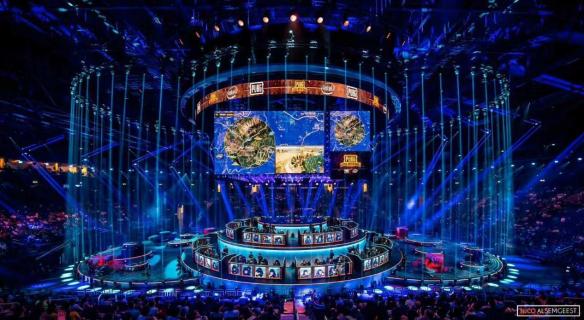 乎偷袭的方 乎偷袭的方